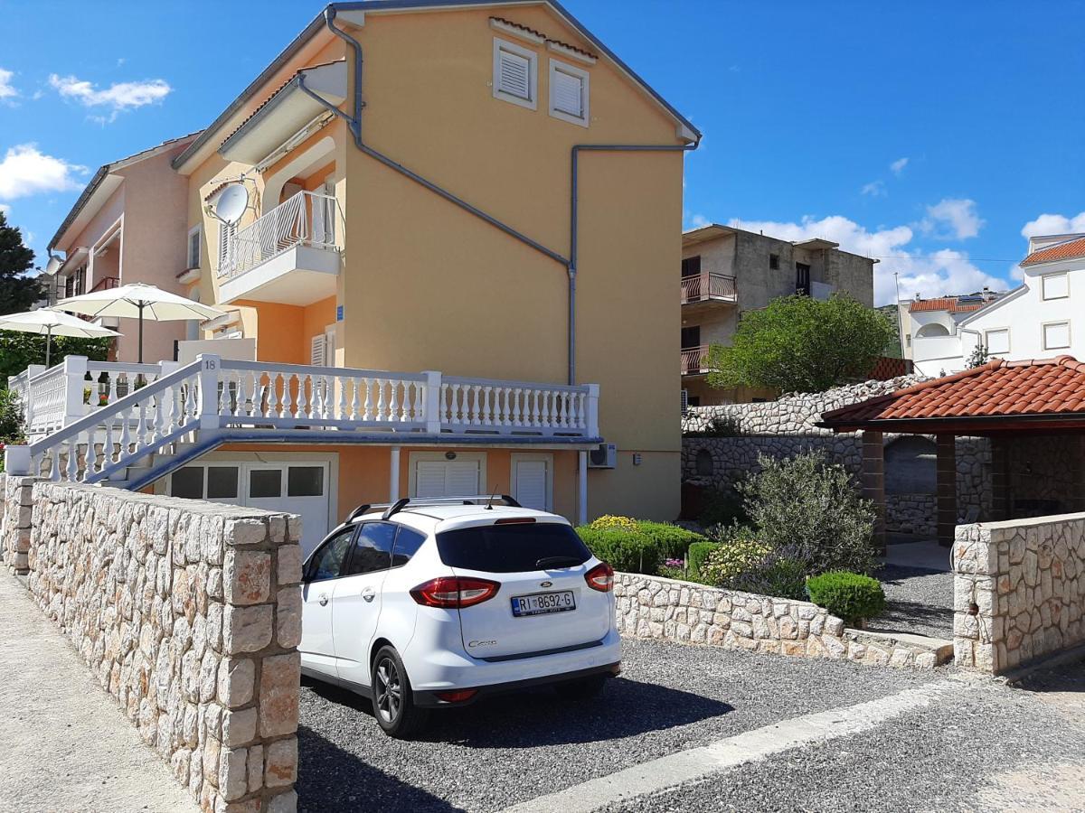 Apartments Pavelic Novi Vinodolski Esterno foto