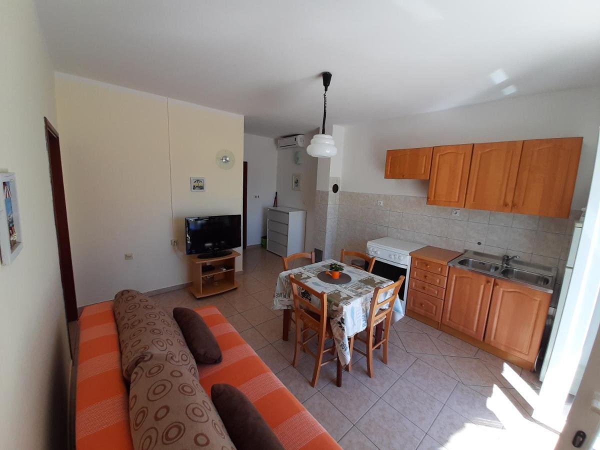 Apartments Pavelic Novi Vinodolski Esterno foto