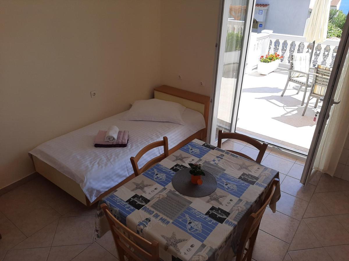 Apartments Pavelic Novi Vinodolski Esterno foto