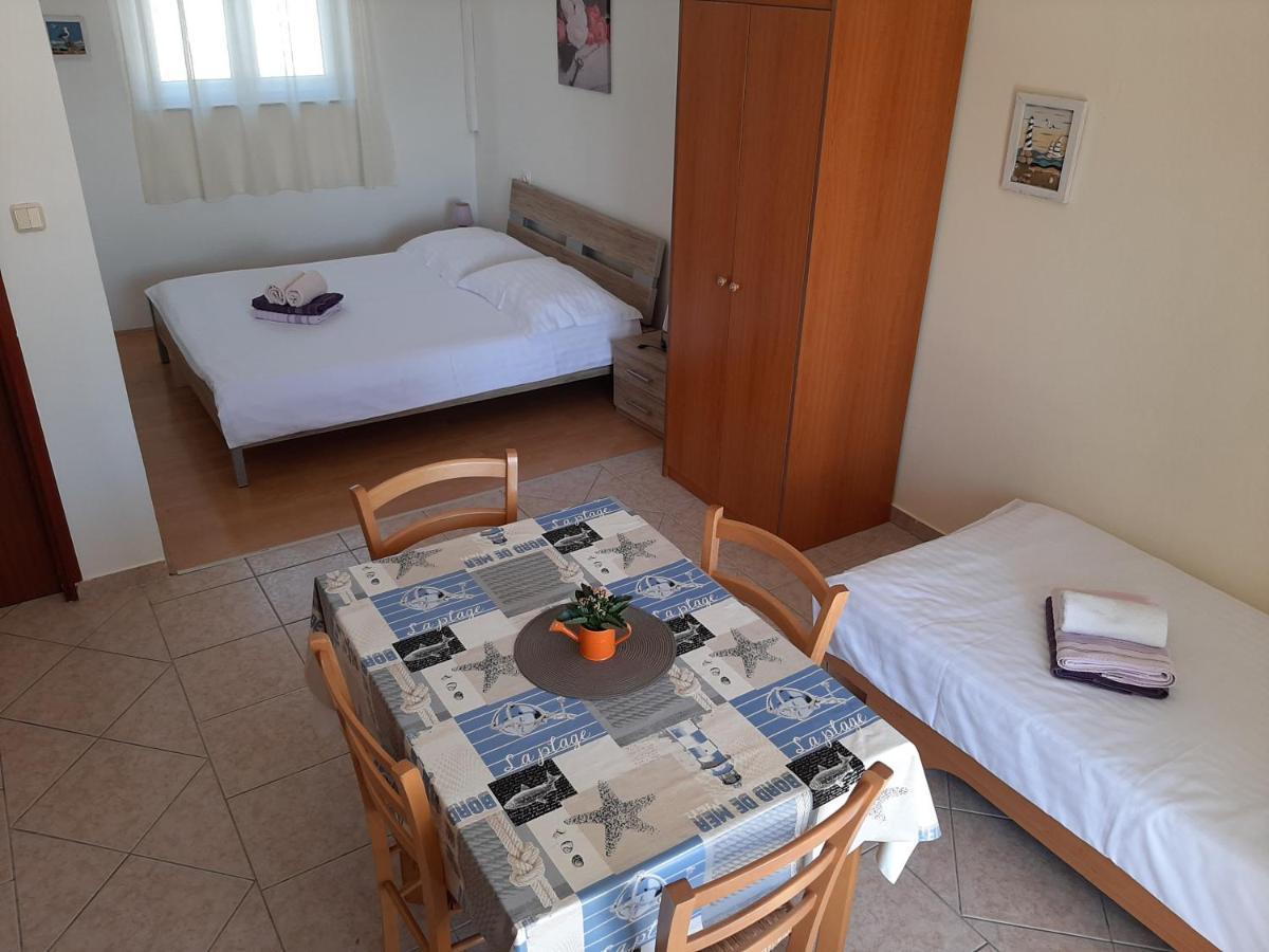 Apartments Pavelic Novi Vinodolski Esterno foto